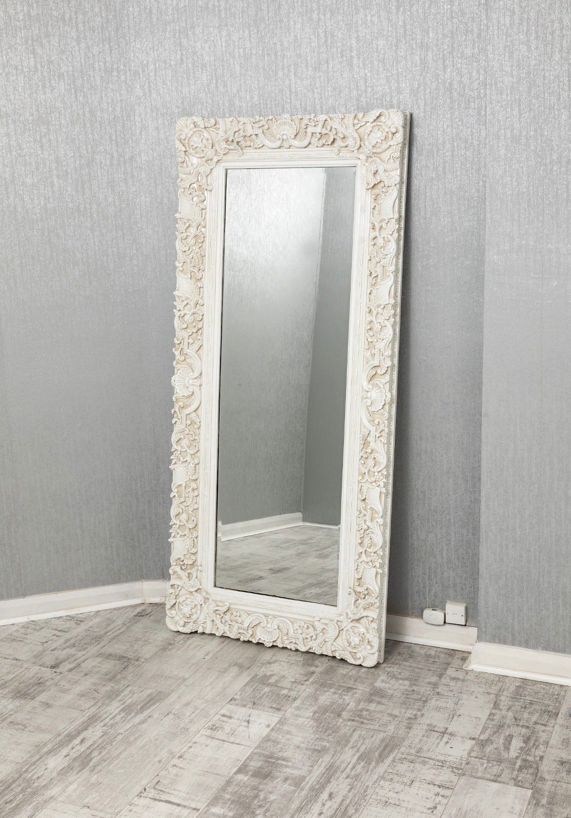 FRENCH ORNATE CREAM MIRROR - Finestroom